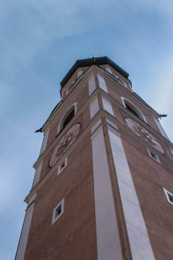 Der Kirchturm von Kastelruth