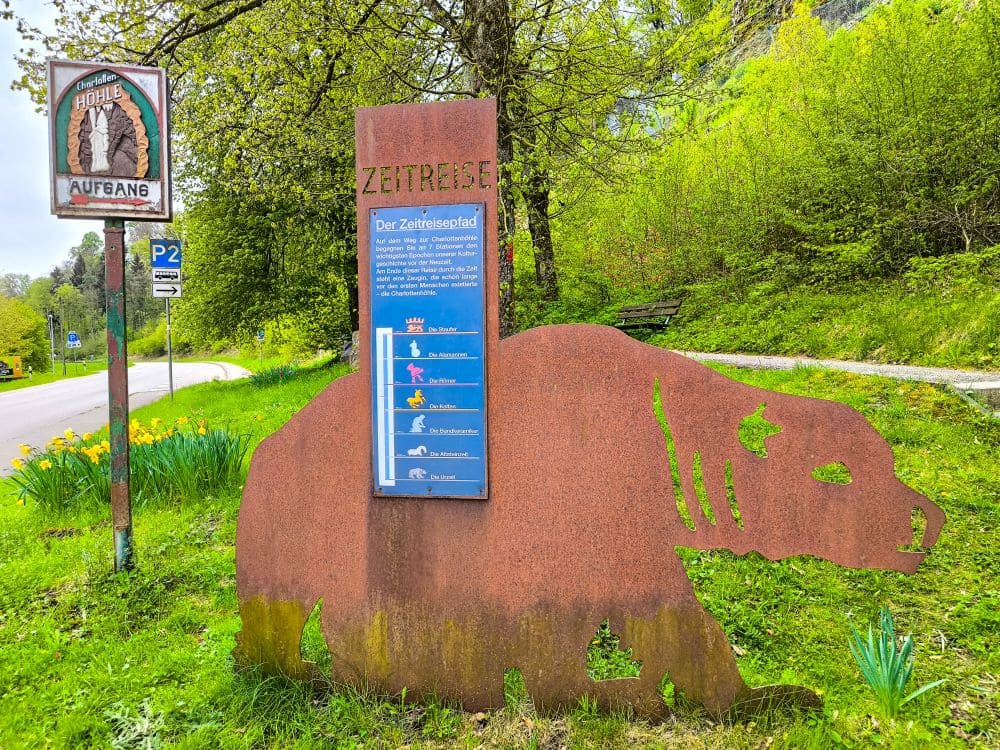 Der Zeitreisepfad an der Charlottenhöhle