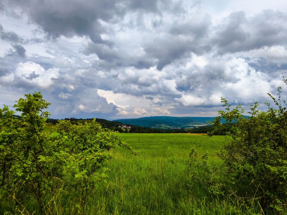 Aussichten auf der Wanderung zum Grenzturm am Horbel